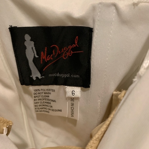 Mac Douggal Jeweled cuffs One-shoulder White Gown Sz 6 # - Picture 8 of 12